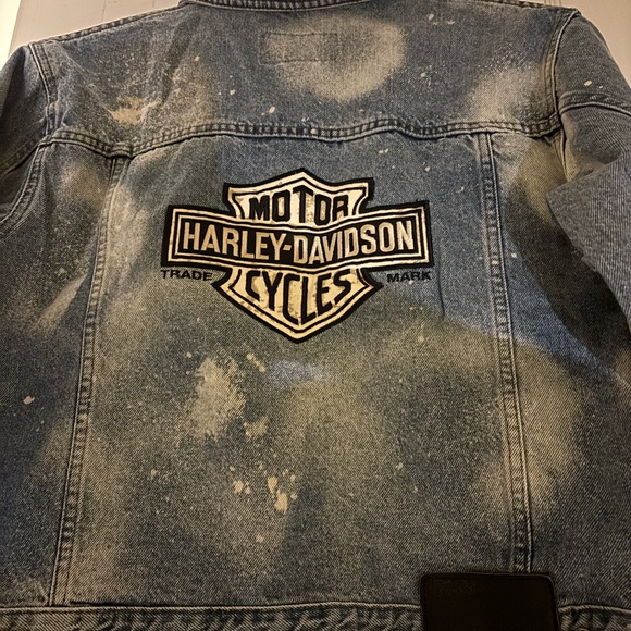 Vintage Harley-Davidson Light Blue Denim Jacket - Picture 3 of 11